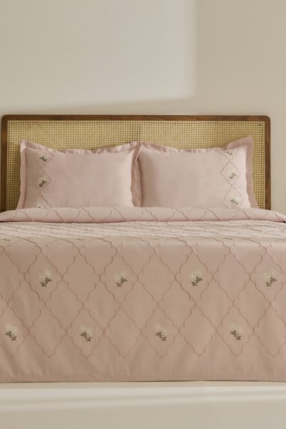 Myra Double Floral Bedspread Powder