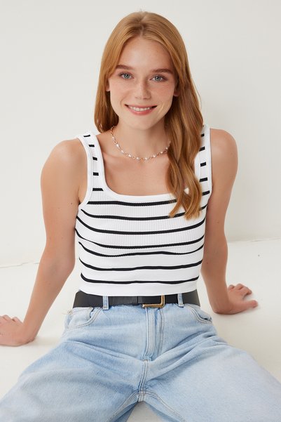 Striped Crop Knitwear Blouse Lyy0009 White