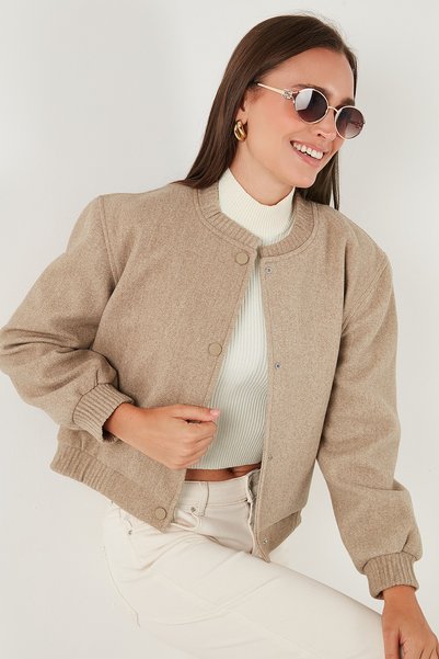 Loose Fit Zero Collar Snap Fastener Short Coat Coat 6810178