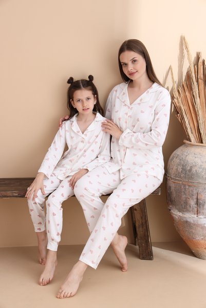 Heart Pattern Cotton Knitted Long Sleeve Mother-Daughter Buttoned Pajamas Set
