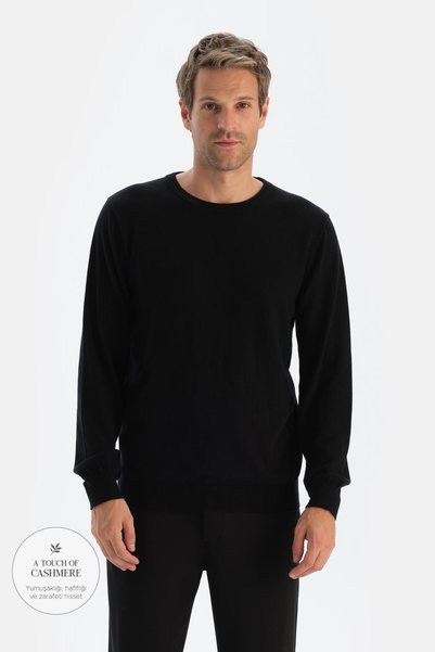 Black men's cashmere blend bis collar knitwear