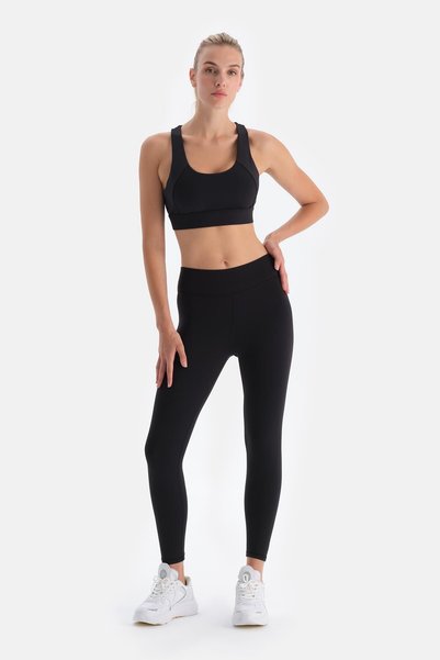 Women's Black Basic Recovery Tights