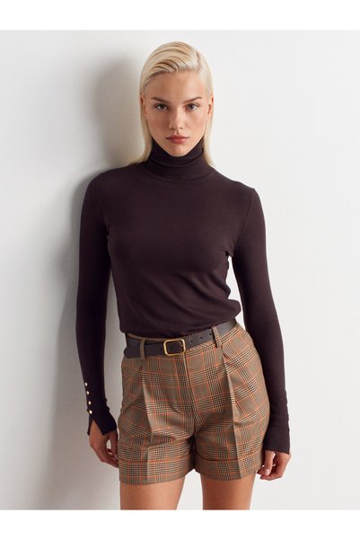 1268 Turtleneck Sweater