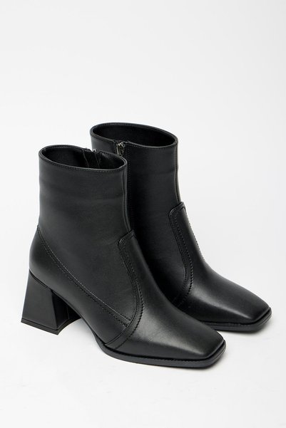 Black Women's Heeled Square Toe Zippered Boots