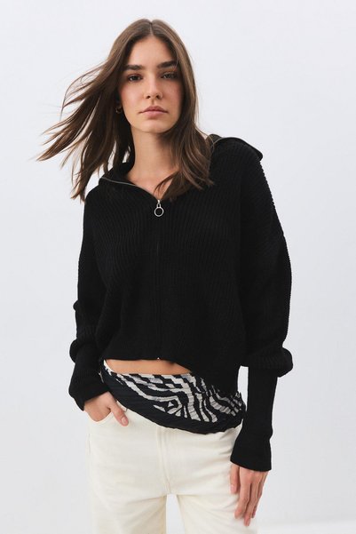 Women's Zippered Turtleneck Knitwear Cardigan Black 6919