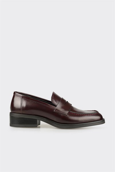 Burgundy Leather Women's Casual Shoes