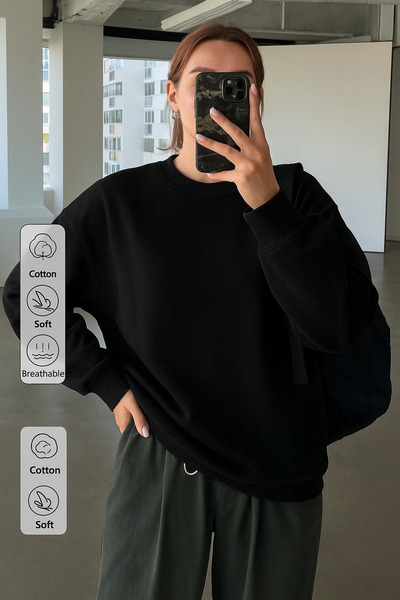 Women's Crew Neck Oversize Black Sweatshirt