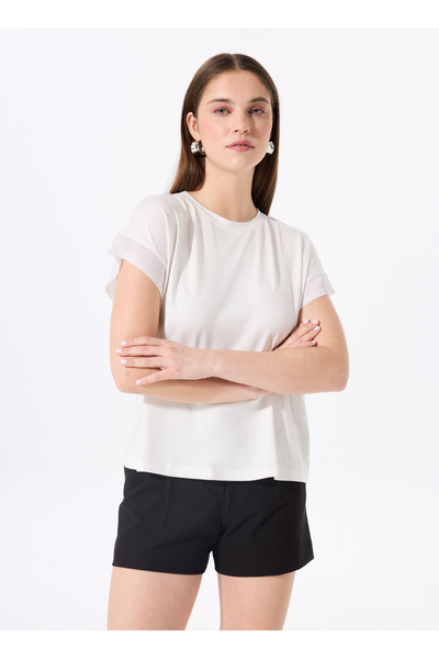 Off-White Women's Crew Neck Loose Fit T-Shirt F5Sl-Tst0087
