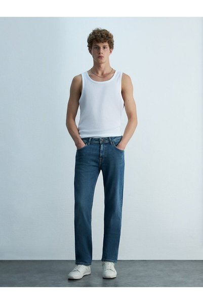 Paul P Straight Leg Mid Waist Jean Pants