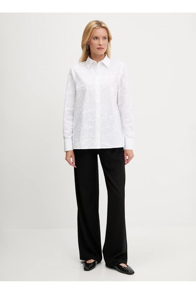 Standard Shirt Collar Plain White Women's Shirt A3W11021