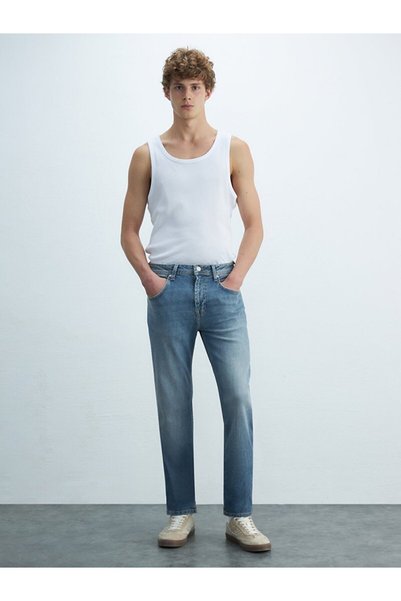 Paul P Straight Leg Mid Waist Jean Pants