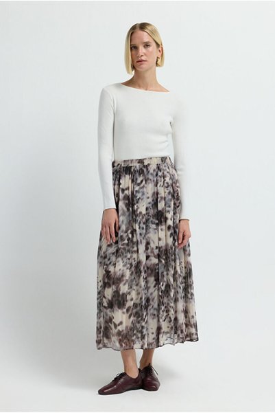 Pleated skirt