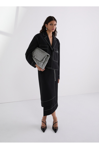Standard Black Women's Jacket A3W14041