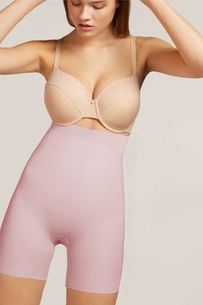 Porfy Model Effective Laser Cut Long Shorts Without Marks Corset Light Pink Color