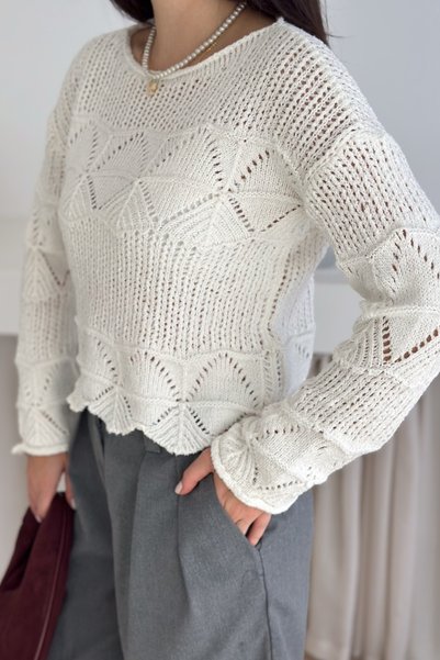 White Knitwear Knitted Sweater Off Shoulder Standard Size