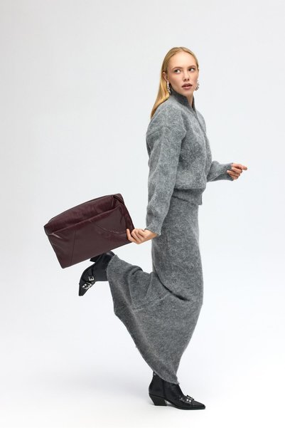 Nivra Gray Long Knit Skirt