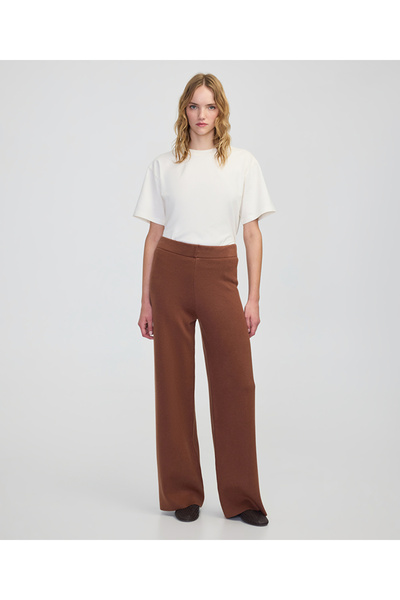 Wide leg fit knitwear pants
