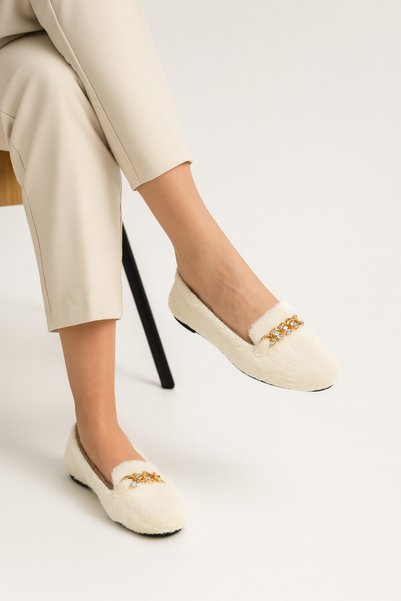Women's Cream Stone Accessory Chain Plush Home Slippers Byndvt04