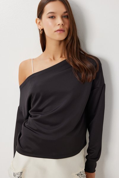 Open Shoulder Soft Modal Blouse Lrx0014 Black