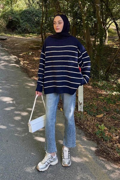 Striped Knitwear Sweater Navy Blue