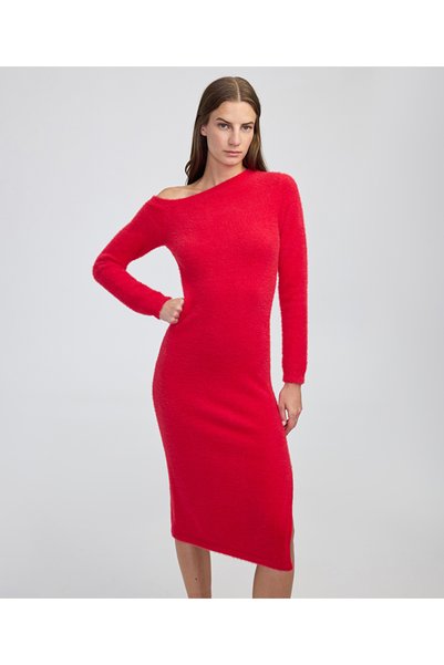 Boat neck knit dress