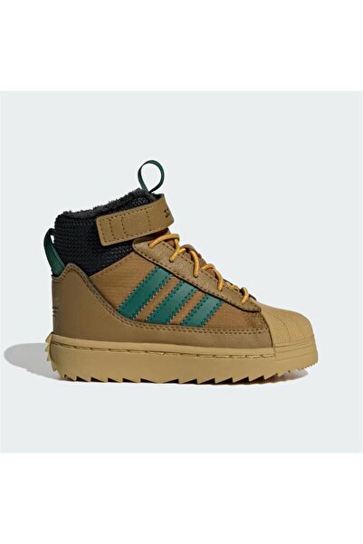 SUPERSTAR WINTER TREK I