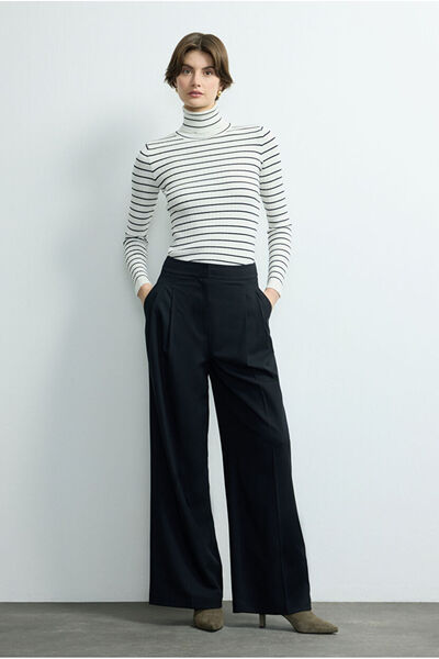 Fashion Passion Pleated Pocket Trousers