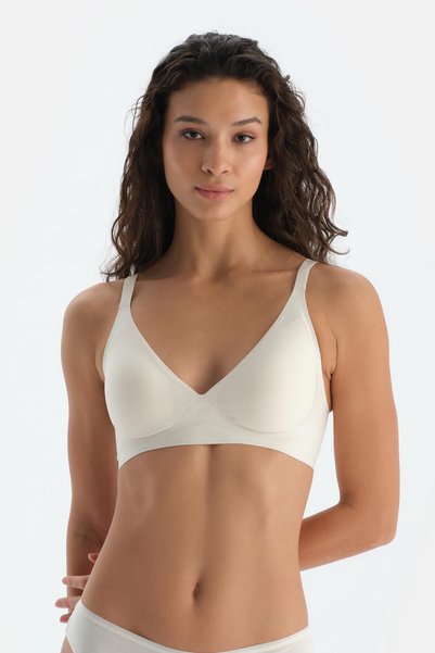 Ecru Suzie Wireless Stitch-Free Bra