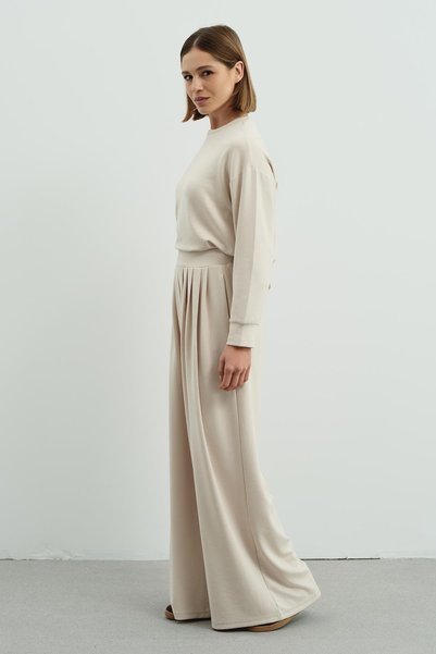 Pure Touch Pleated Loose Pants Cc7006 Beige