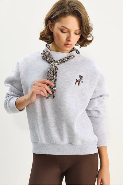 Women's Gray Scarf Detailed Ceylan Embroidered Three Thread Shaded Oversize Sweatshirt 6916 60283615