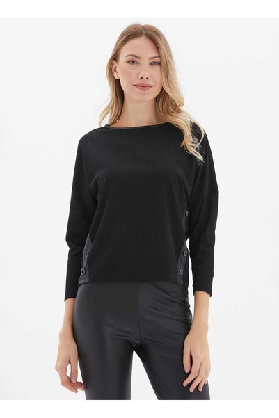 Round Neck Striped Black Women's Blouse 25Ksl8258