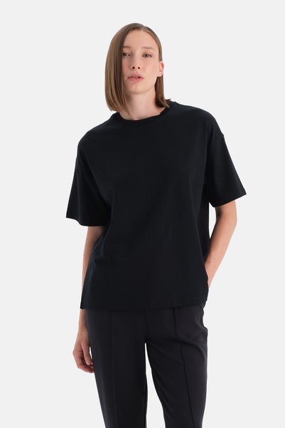 Black Women's Crew Neck T-Shirt