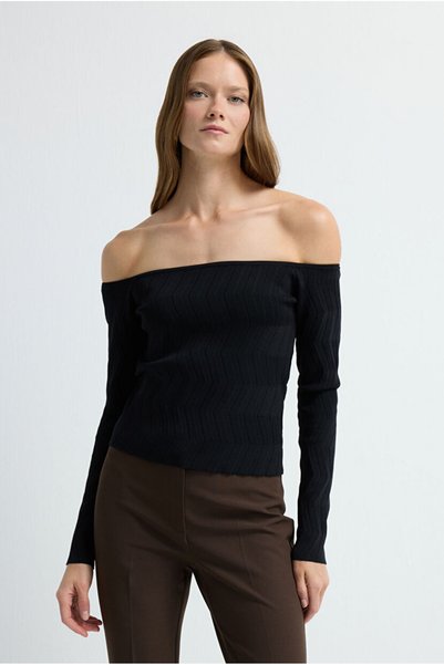 Zigzag Knitted Sweater