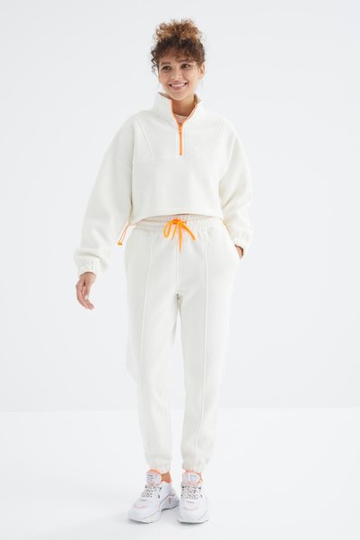 Ecru Off-Shoulder Gathered Waist Half-Length Zippered Standard Fit Women's Tracksuit Set - 95321