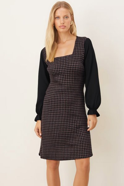 Women's Mink-Black Plaid Square Neck Long Sleeve Dress Arm-22Y001182