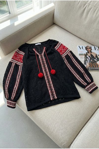 Black and White V-Neck New Season Knitted Tassels Standard Size Cotton Blouse