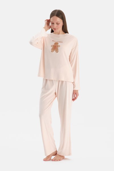 Light Pink Embroidered Velvet T-Shirt Pants Pajama Set