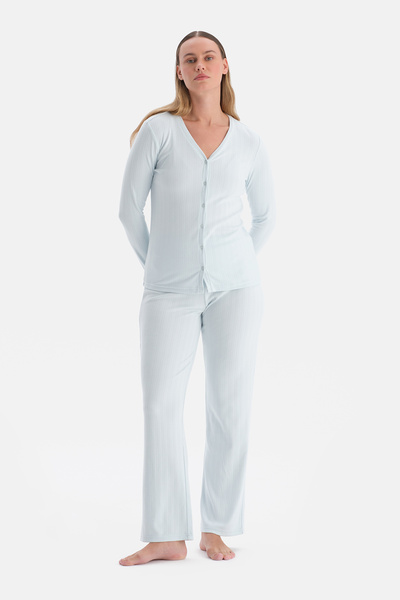 Light Blue Pointel V-Neck T-Shirt Pants Set