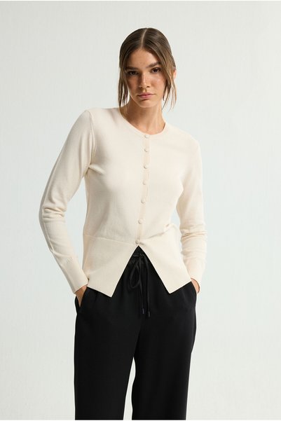 Round Neck Knitwear Cardigan
