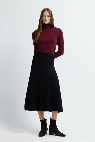 Long Knitwear Skirt
