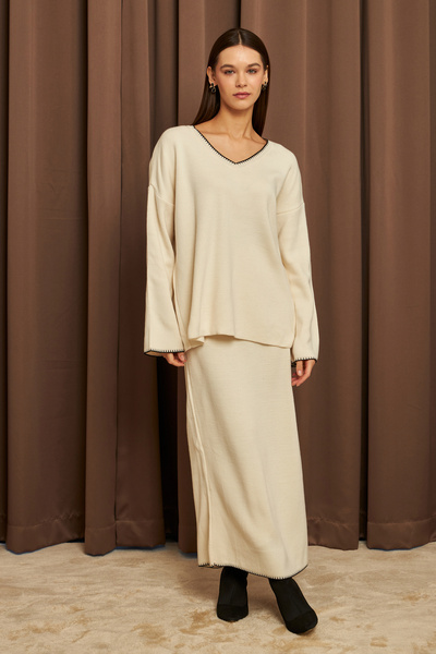 Women's Ecru Shepherd Stitch Detailed V-Neck Sweater Skirt Knitwear Set