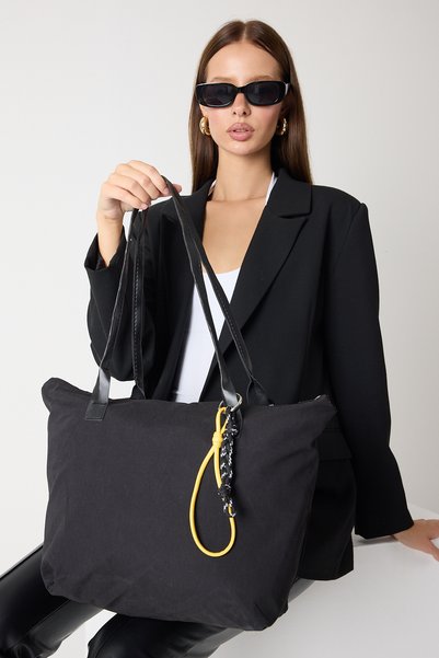 Women's Black Zippered Fabric Handle Shoulder Bag