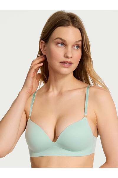 Smooth Underwireless Push-Up Low-Cut Bra