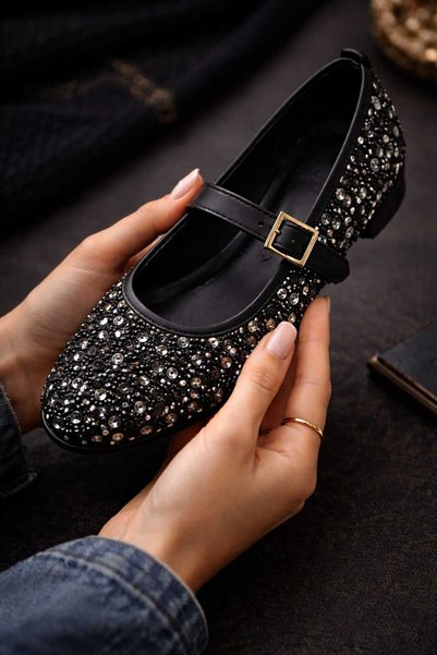 Women's Stylish Everyday Ballet Flats with Glittery Sequins and Buckle Detail