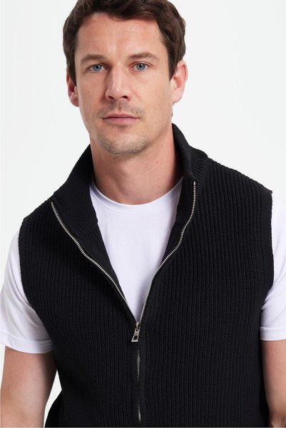 Men's Standard Fit Regular Cut Zippered Mock Neck Warm Black Knitwear Vest