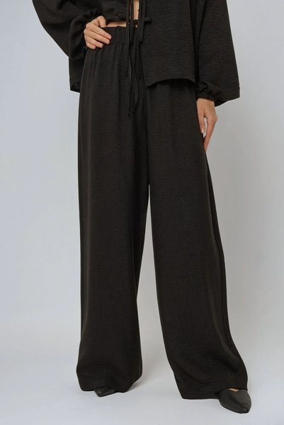 Wide Leg Relaxed Fit Trousers