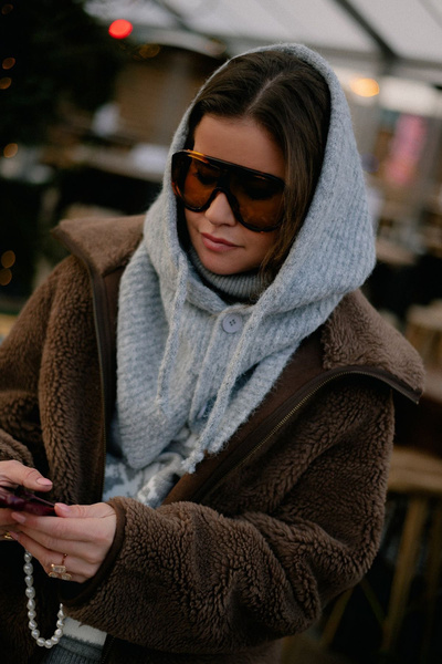 Buttoned balaclava