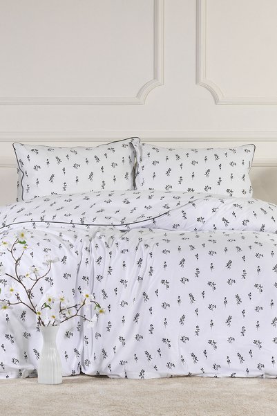 Nadia Duvet Cover Set Single Fitted Sheet 100% Cotton Piped (160X220 cm) Black