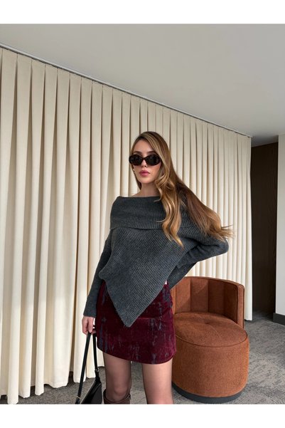 Anthracite Boat Neck Asymmetrical Sweater - 251193