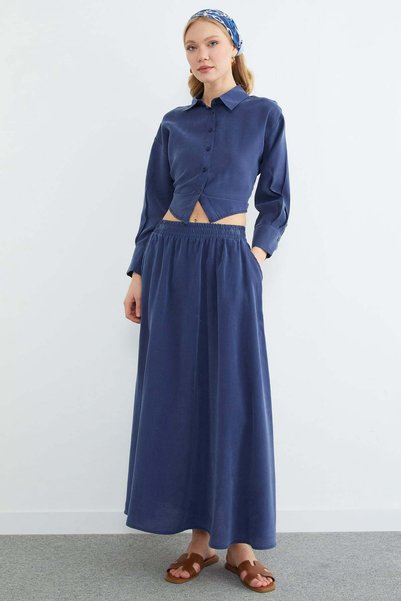Elastic Waist Pocketed Maxi Skirt